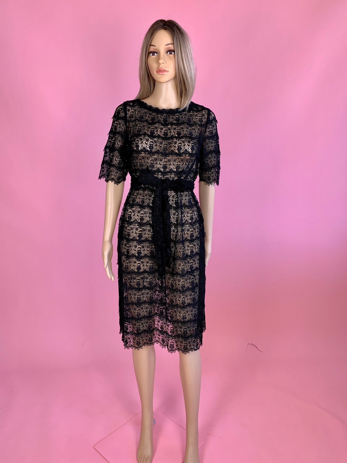 Vintage Lace Half Sleeve Midi Dress with Matching Belt